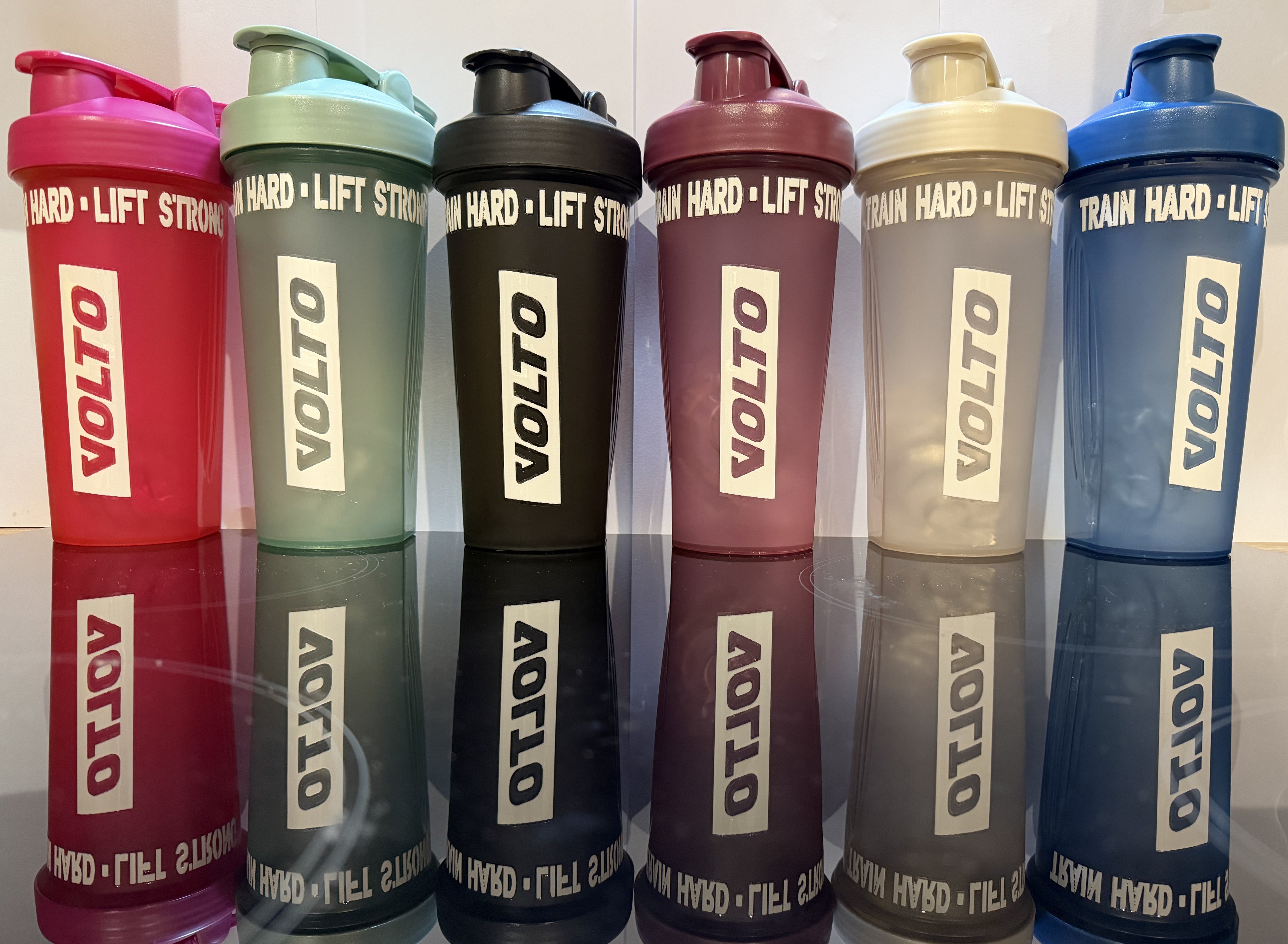 Protein/Pre Workout Shaker With Free Mixer Ball & FREE Sample Of PRE-Workout